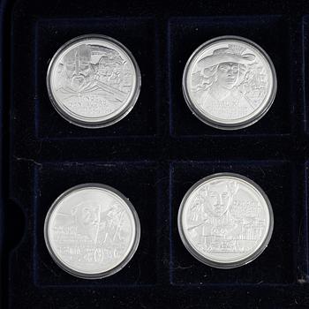 A set of 36 silver commeroative medals of Swedish kings and queens.