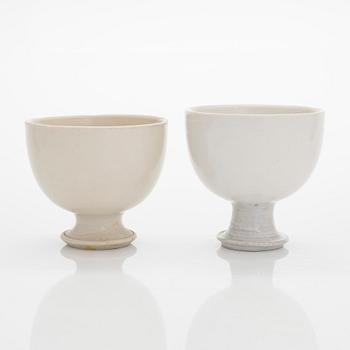 Kyllikki Salmenhaara, two stoneware goblets signed KS.