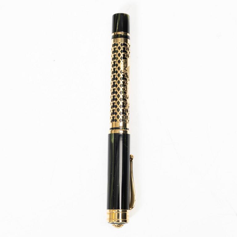 Montegrappa, reservoirpenna, "St Andrews", 18 k guld numrerad 1/7.