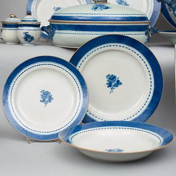 A blue and white dinner service, Qing dynasty, circa 1800. (90 pieces).