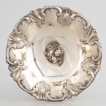 A Swedish silver bowl, mark of Eric Söderholm, Härnösand 1853.