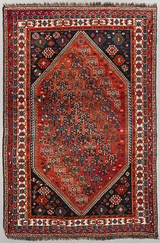 MATTA, semiantik, Shiraz, ca 270 x 174 cm.