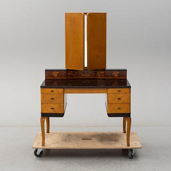 A 'Haga' toilette table by Carl Malmsten, Nordiska Kompaniet, 1930.