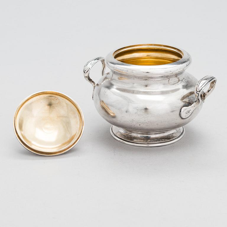 A lidded silver sugar bowl, maker's mark of Joseph Nordberg, S:t Petersburg, Russia 1850.