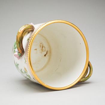 VINKYLARE, porslin. "Flora Danica" Royal Copenhagen.