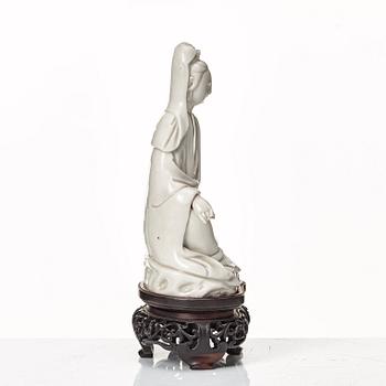 Guanyin, blanc de chine. Qingdynastin, 1700-tal.
