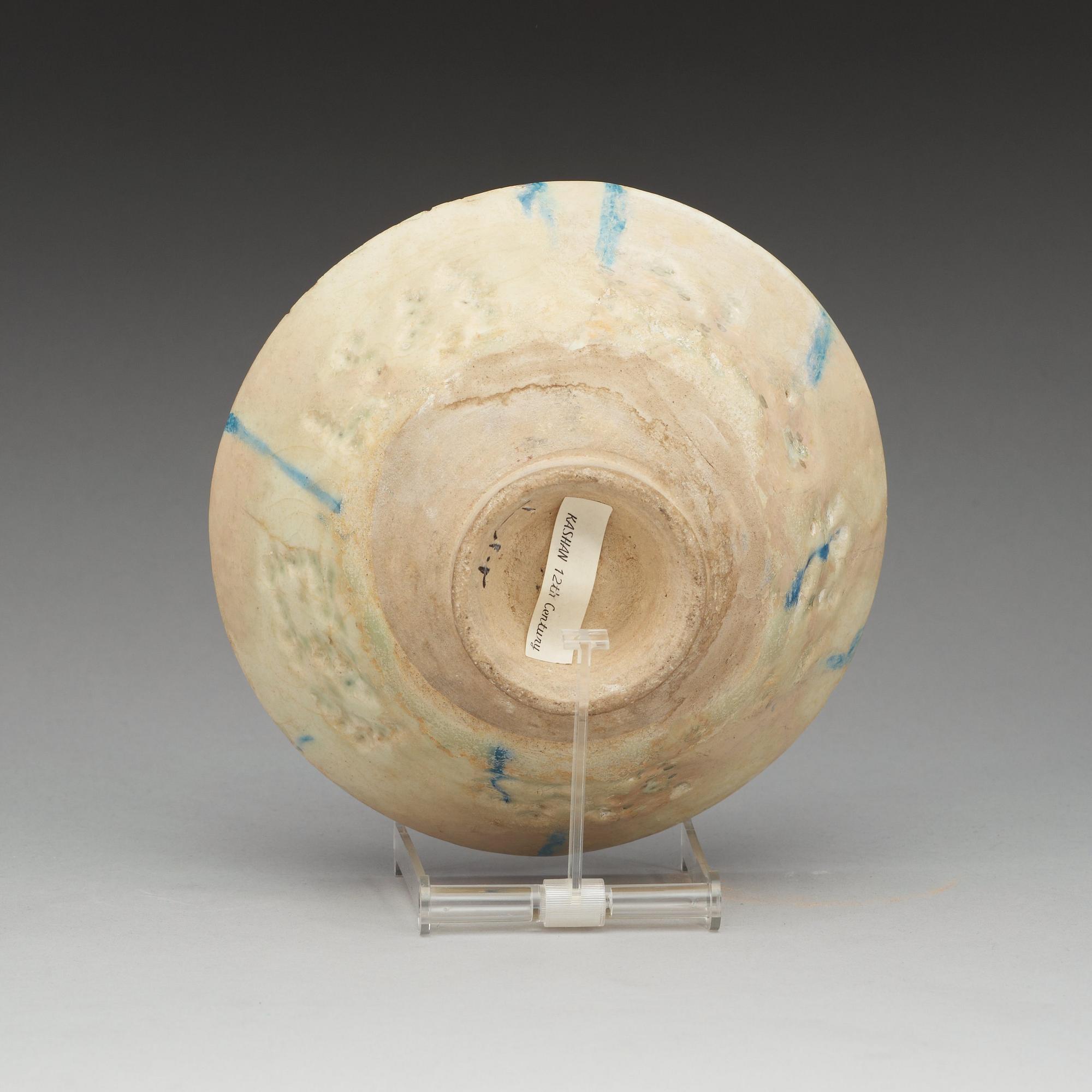 SKÅL. Diameter 19 cm. Iran, Keshan 1100-talets andra hälft.