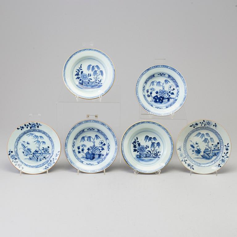 Six blue and white export porcelain dessert dishes, Qing dynasty, Qianlong (1736-95).