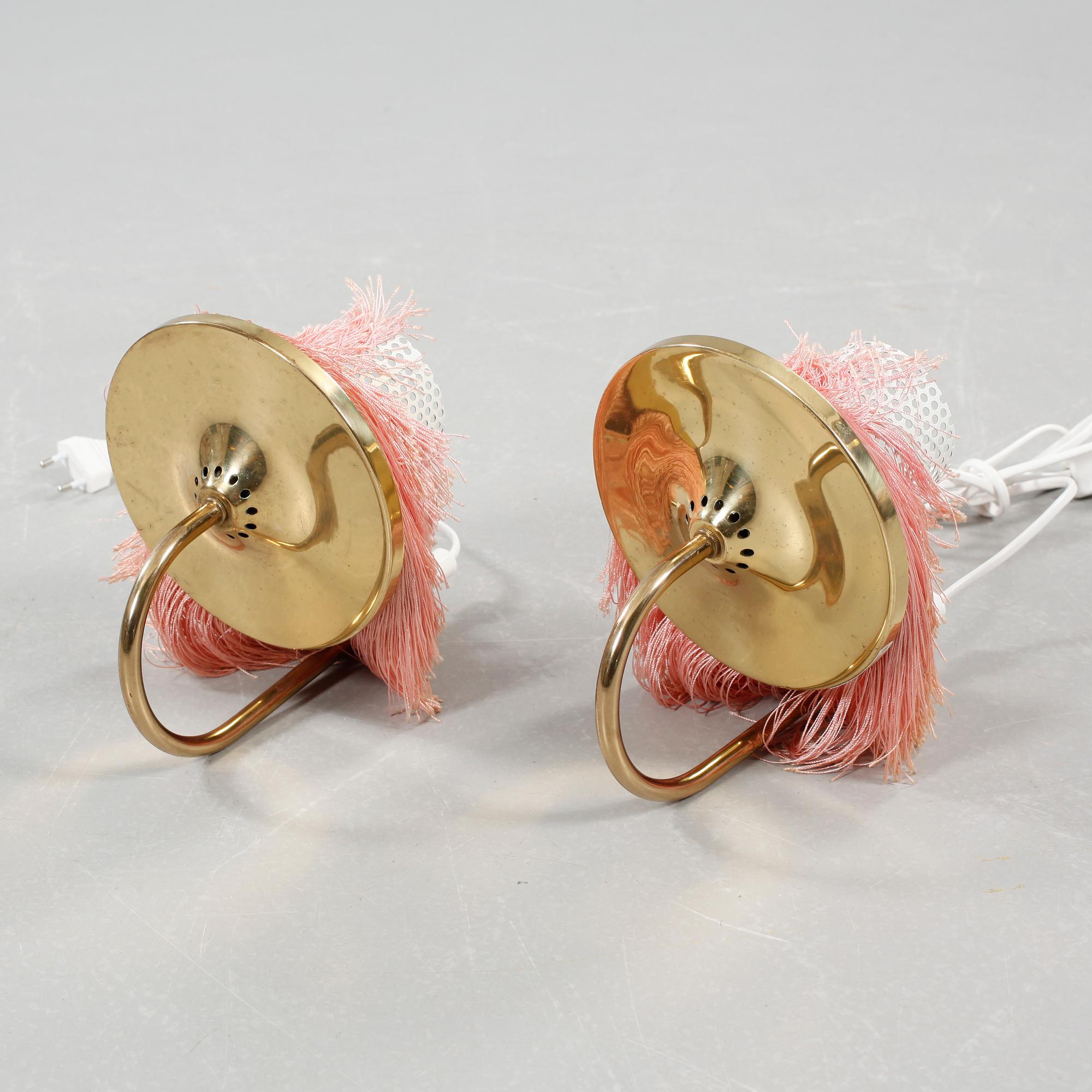 VÄGGLAMPOR, ett par, Hans Agne Jakobsson, Markaryd, 1900-talets andra hälft.