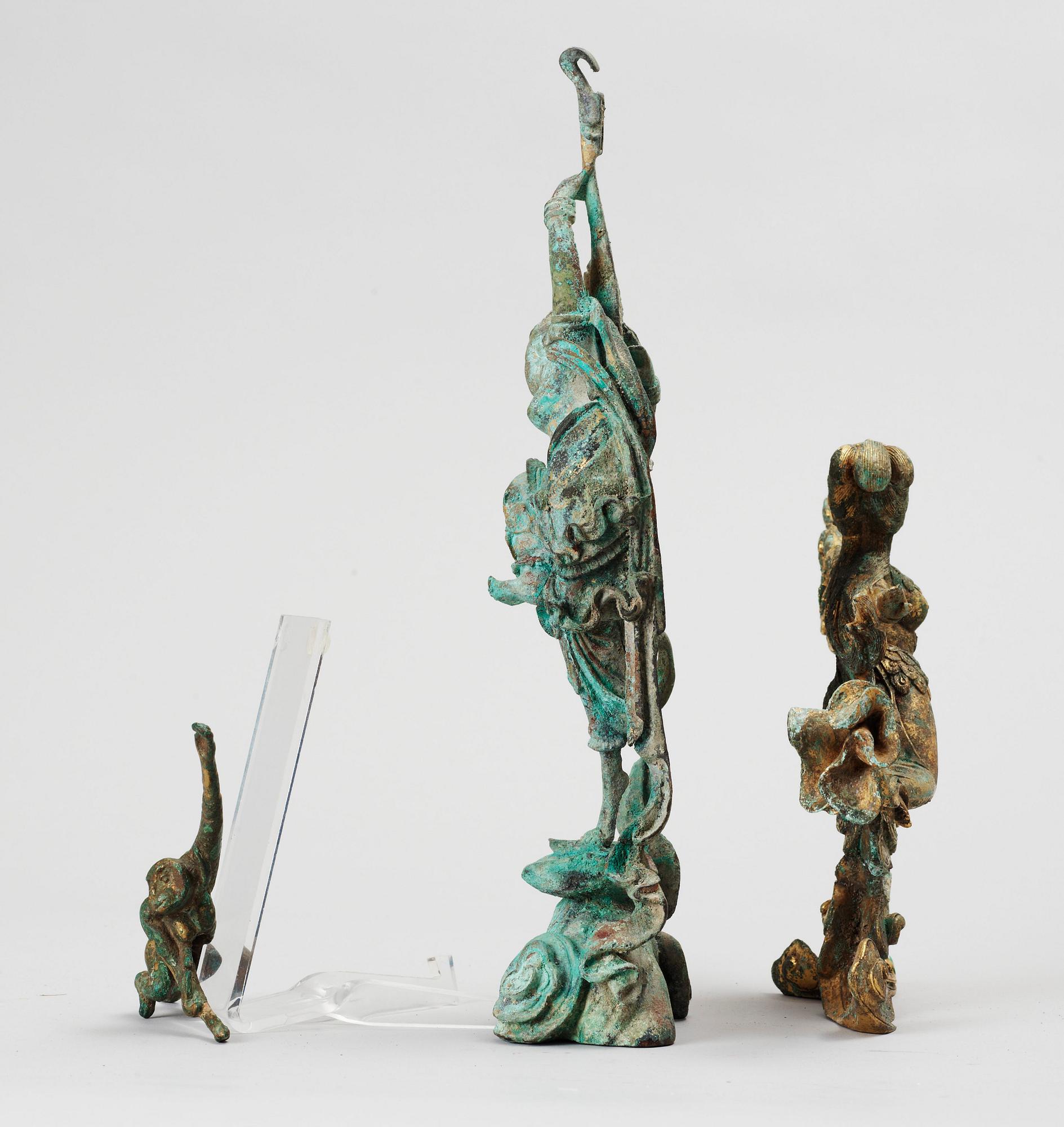 SKULPTURER, 3 st, brons, Kina, 1900-tal.