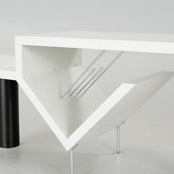 A late 20th century "Attayca 2" media bench, designed by Jacob Jensen for Bang & Olufsen.