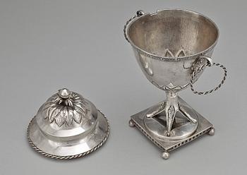 SOCKERSKÅL med LOCK,silver,  Hans Ekeström d.y. Helsingborg 1795. Tot vikt ca 650g.