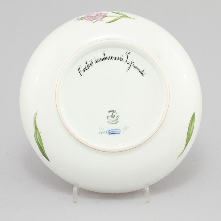 SKÅLFAT, porslin, Flora Danica, Royal Copenhagen, 1900-tal.