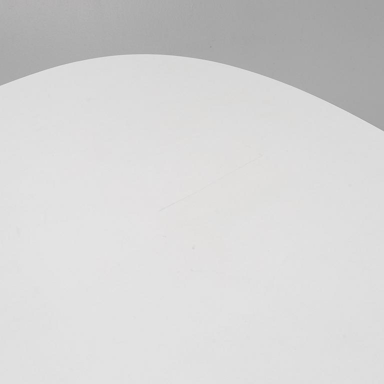 Bruno Mathsson & Piet Hein, soffbord, "Superellips", Fritz Hansen, Danmark, 1986.