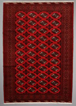 MATTA, möjligen Turkmen, ca 294 x 205 cm.