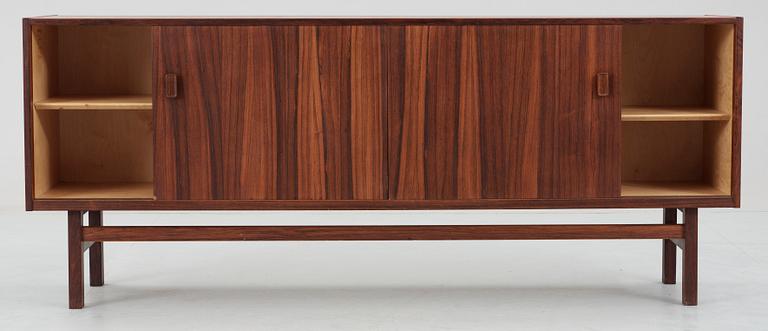 SIDEBOARD, "Arild", Nils Jonsson, Troeds industrier, Bjärnum. 1900-talets mitt.
