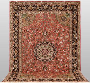 Matta, Täbriz, part silk, 292 x 202 cm.