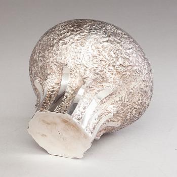 PEKKA TURTIAINEN, Bålskål med bålslev och bägare, 6 st, silver, stämpelsignerade Pekka Turtiainen, Helsingfors 1984.