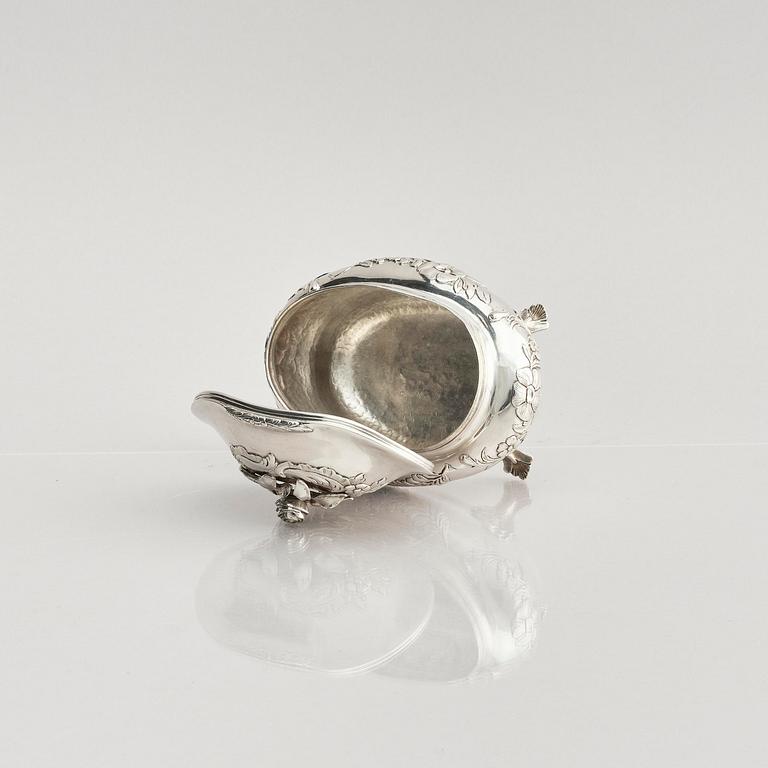 A Swedish 18th century silver sugar-casket, mark of Arvid Castman the younger, Eksjö 1774.
