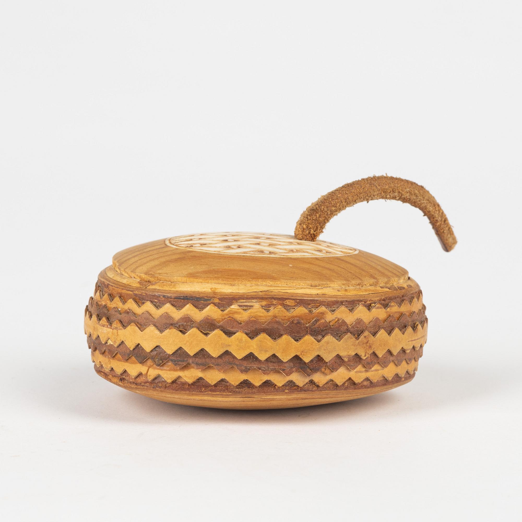 A birch and reindeer horn box by Allan Elnebro, signed.