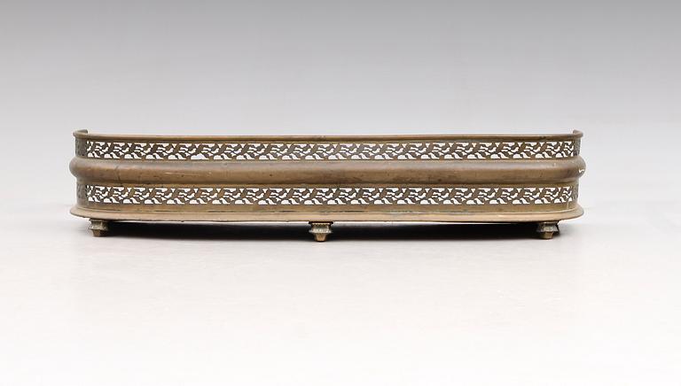 BRASSKYDD, viktoriansk, England, 1800-talets andra hälft.