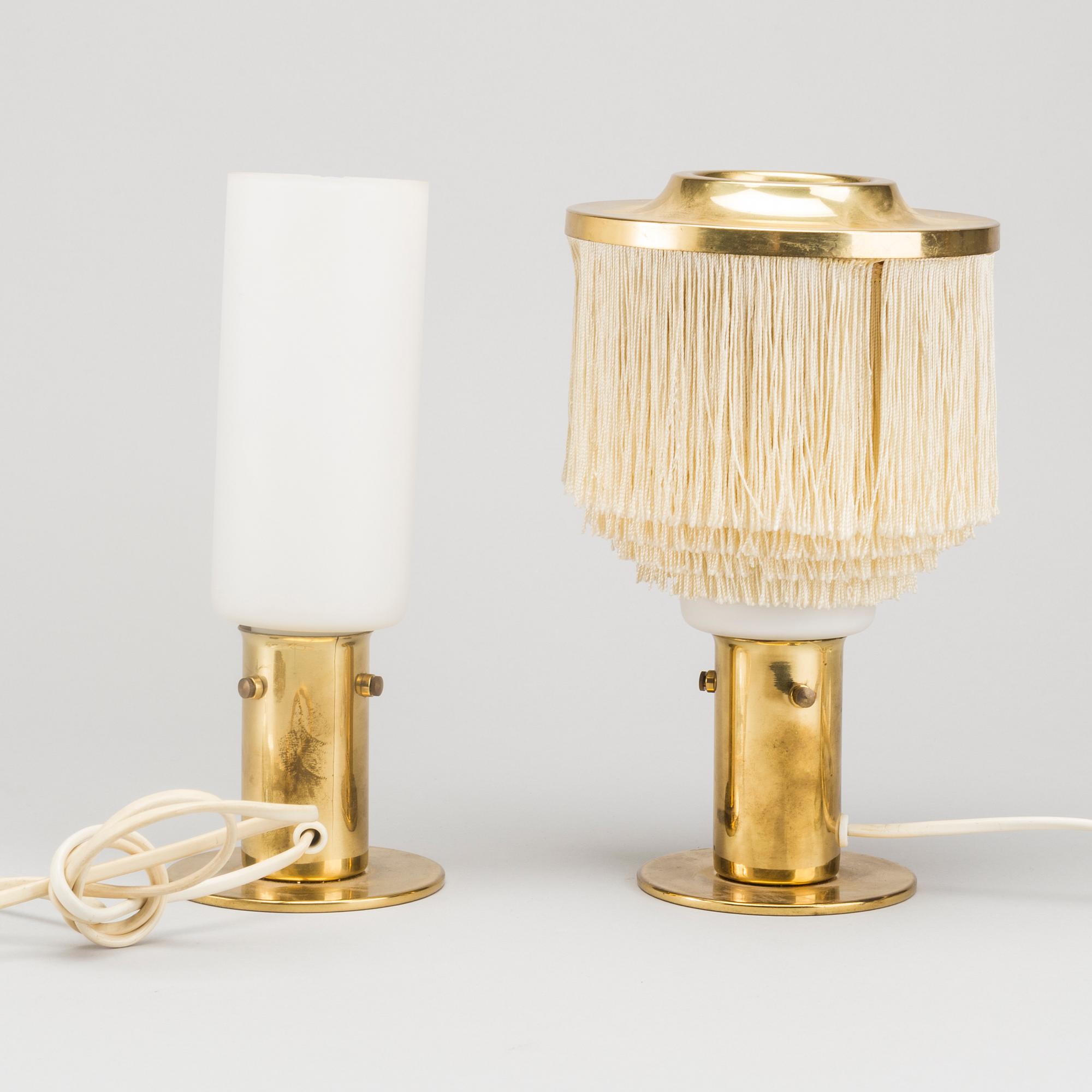 A PAIR OF TABLE LAMPS BY HANS AGNE JAKOBSSON MODELL B 145.
