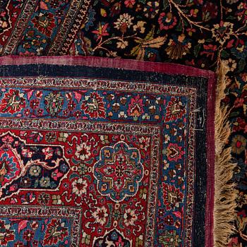 MATTA, troligen Khorasan, semiantik, bär inskription, ca 435x310 cm.