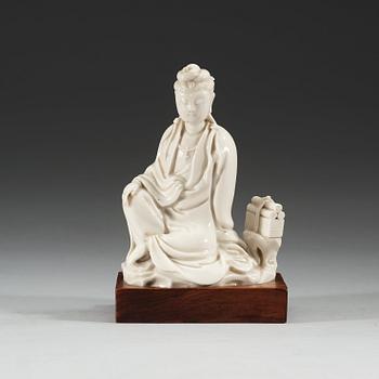 273. A blanc de chine figure of Guanyin, Qing dynasty (1644-1912).