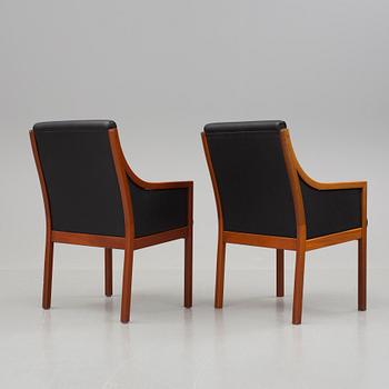 KARMSTOLAR, ett par. Karl-Erik Ekselius, JOC Möbler, Vetlanda. 1980-tal.