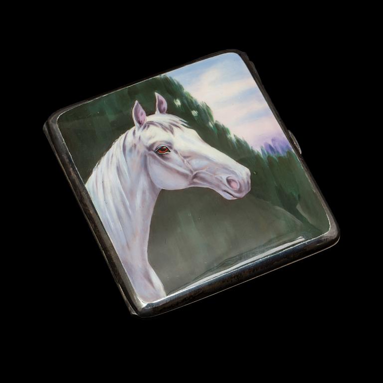 CIGARETTETUI, nysilver, emalj, oidentifierade stämplar, 1900-talets början.