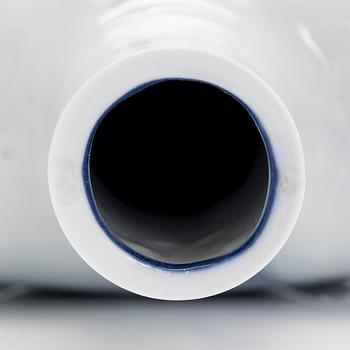 Inkeri Leivo, pullo, posliinia, signeerattu Inkeri Leivo, Arabia.