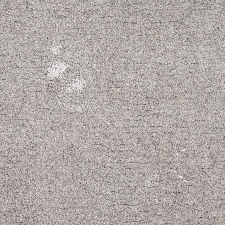 An Ogeborg carpet, c. 400 x 300 cm.