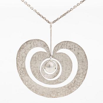 Tapio Wirkkala, kaulakoru, "Omena", hopeaa, Kultakeskus 1975.