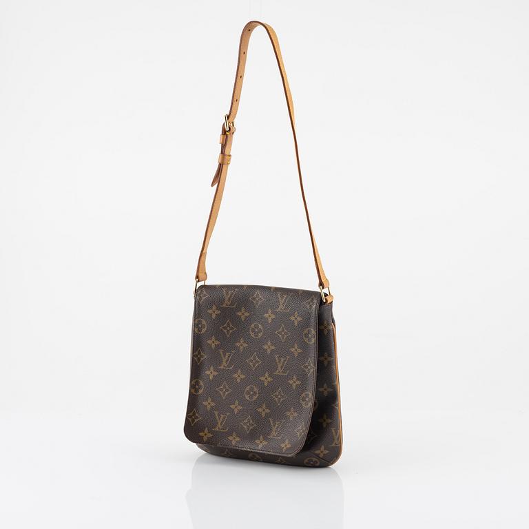 Louis Vuitton, a 'Musette Salsa PM' cross body bag, 2001.