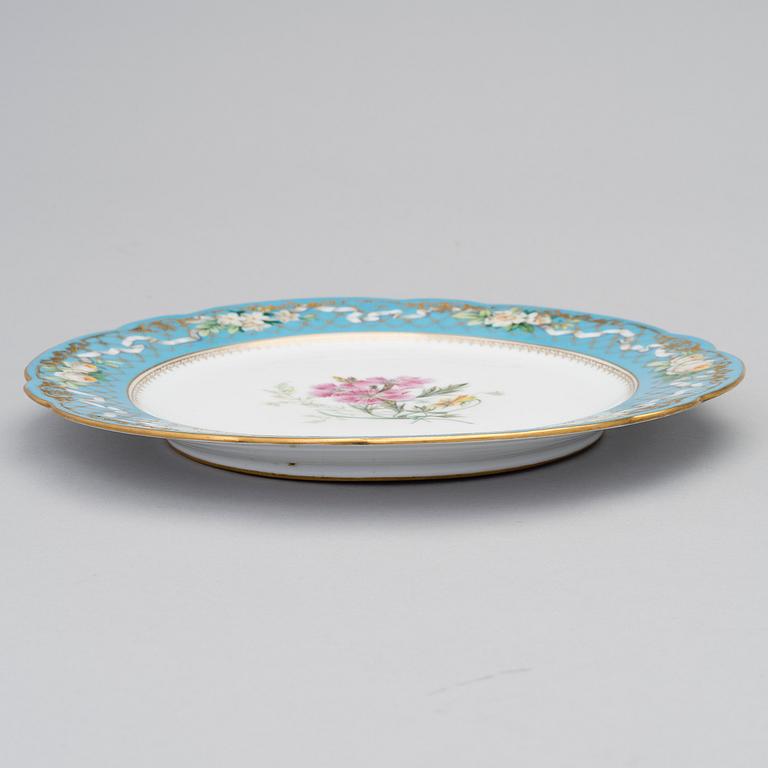 PORSLINSTALLRIK, Kejserliga Porslinsfabriken i Ryssland, Alexander II:s tid 1855-81.