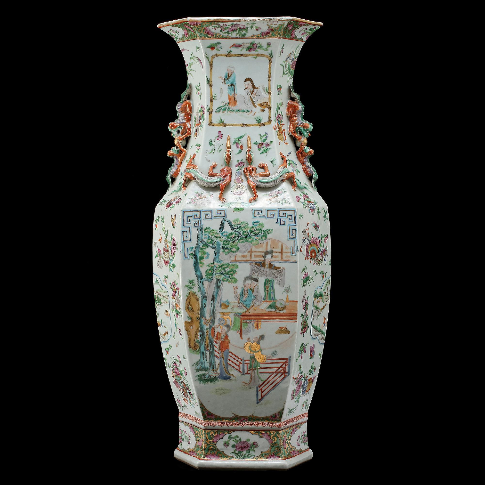 GOLVVAS, porslin, Kina, 1900-tal.