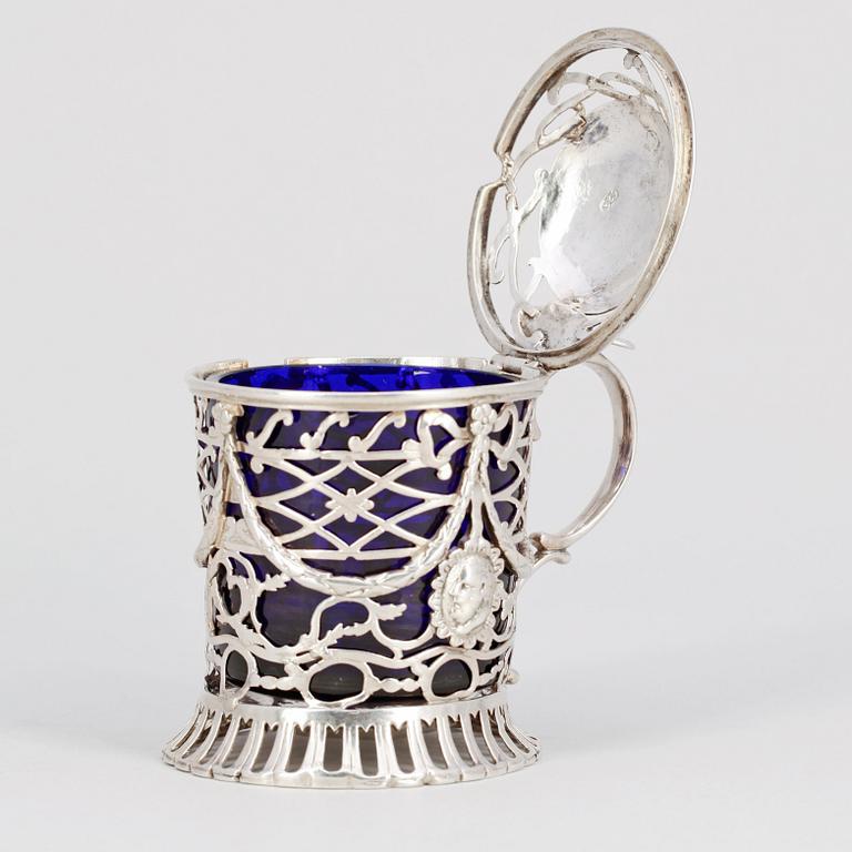 SENAPSKANNA, silver, troligen Nederländerna och 1800-tal. Silvervikt ca 150 gram.