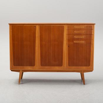 A teak vemeered sideboard, 1950's/60's.