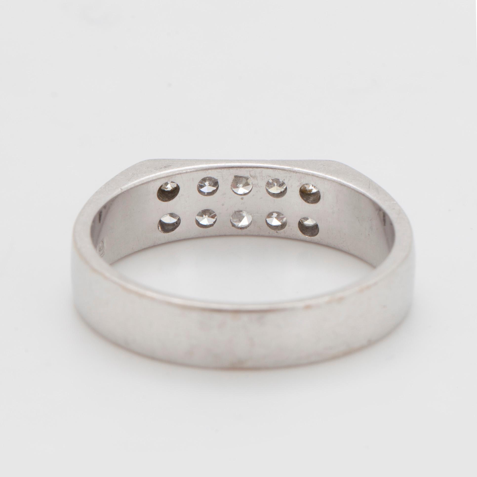 RING, with eight-cut diamonds.