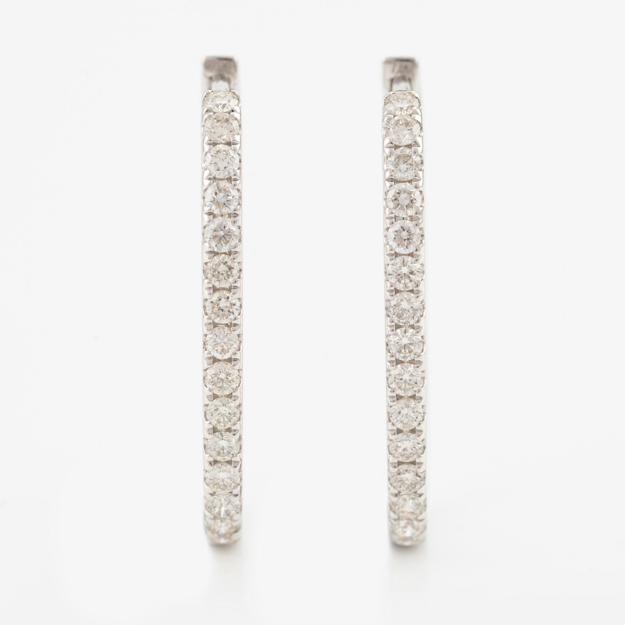 Earrings with brilliant-cut diamonds.
