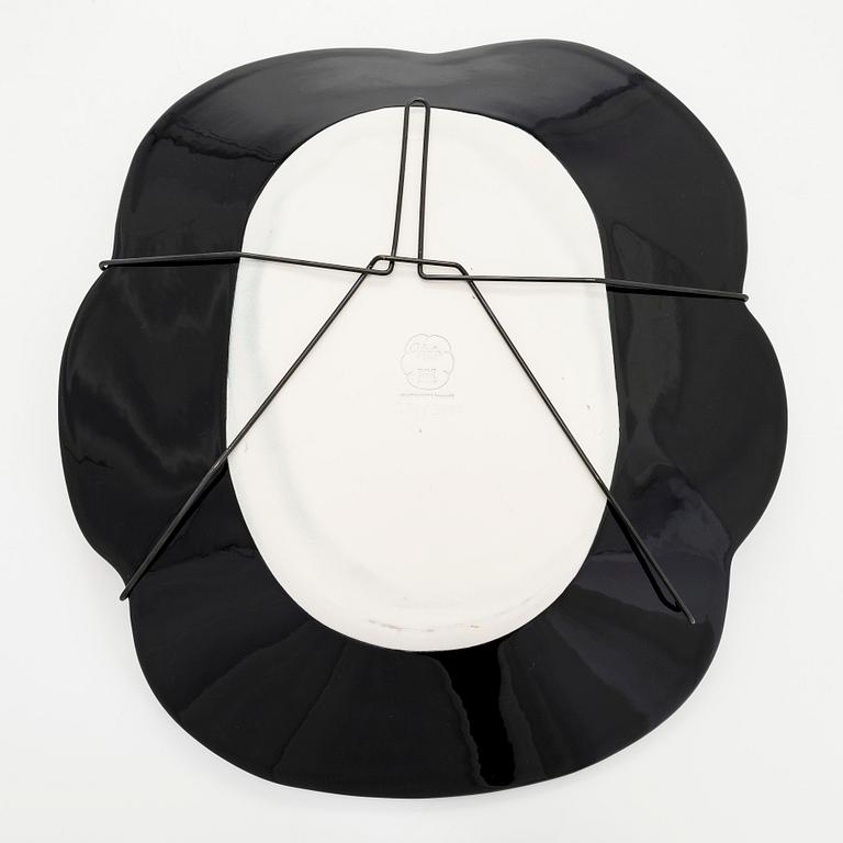 Birger Kaipiainen, fat, keramik, stämpelmärkt "Viola 1967 Arabia Finland Kaipiainen Invenit" och numrerat 396/3000.