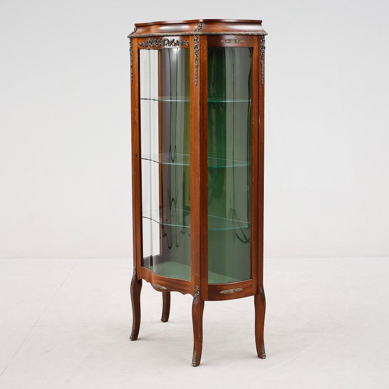 SKÅP, Louis XVI stil, 1900-tal.
