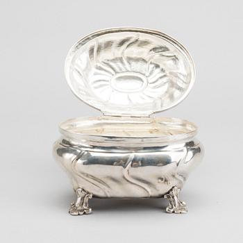 A Swedish 18th century silver sugar bowl, mark of F Sehl the younger Stockholm 1759 weight ca 303 gr.