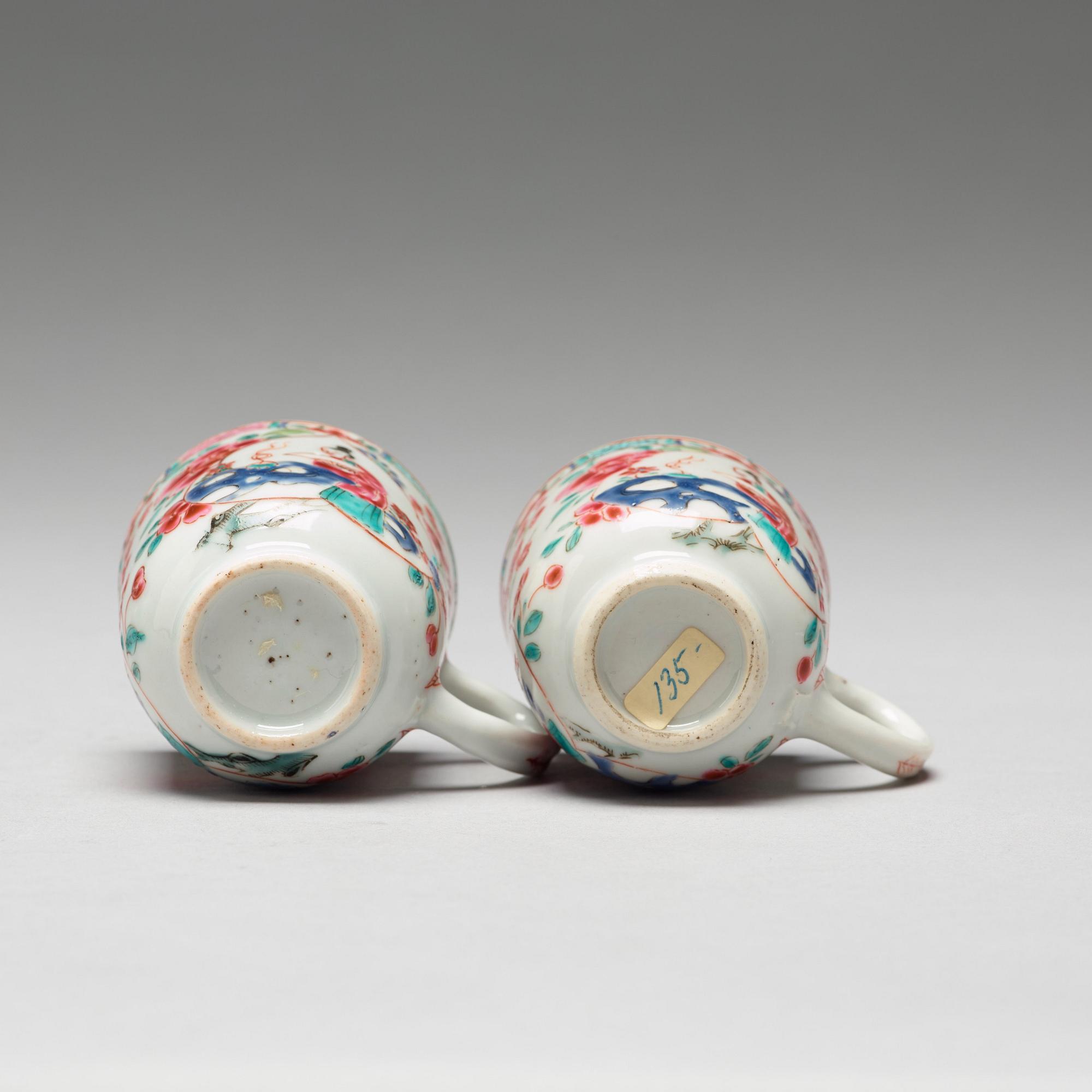 A pair of famille rose cups with dishes, Qing dynasty, Yongzheng (1723-35).