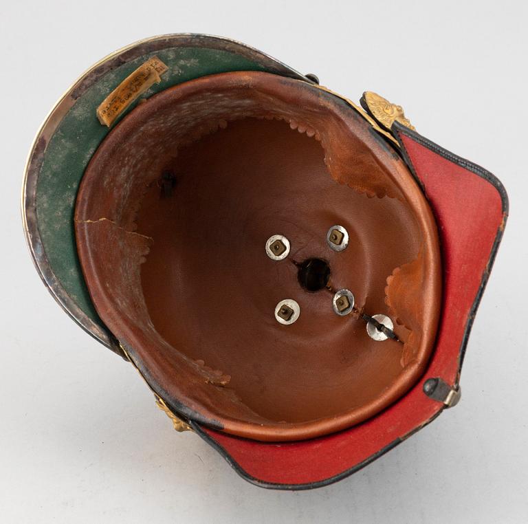 HJÄLM, m/1886 för officer vid Livregementets dragoner.