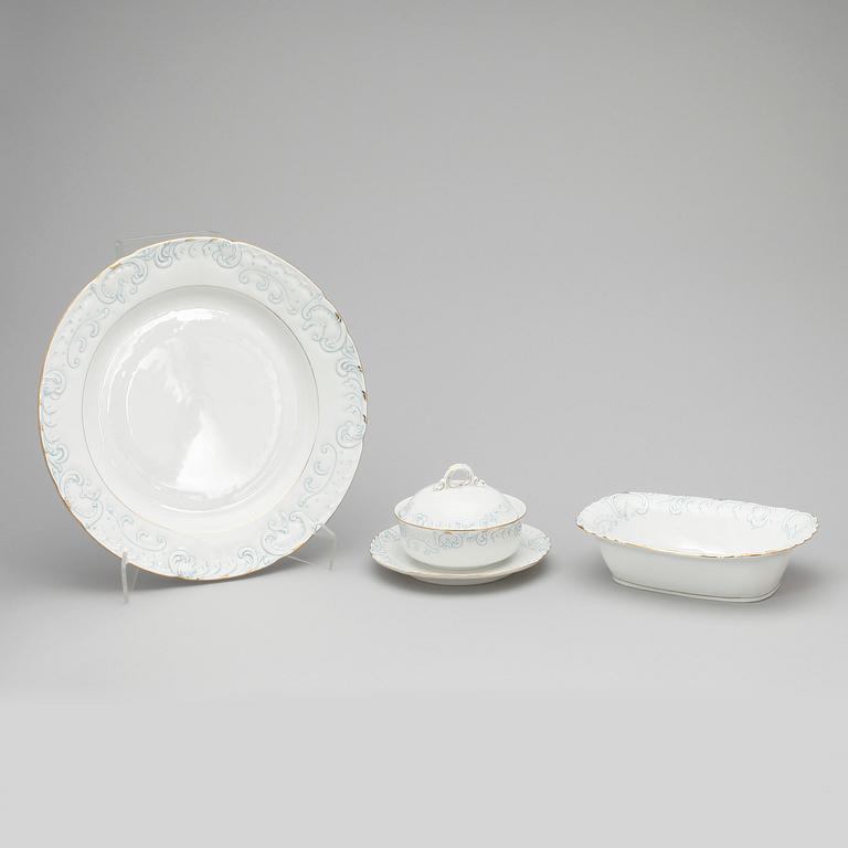 MATSERVIS, 116 delar, porslin, 1900-talets första hälft.