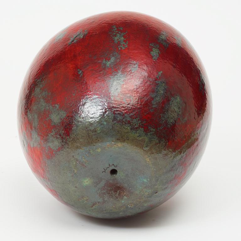 A Hans Hedberg faience apple, Biot France.