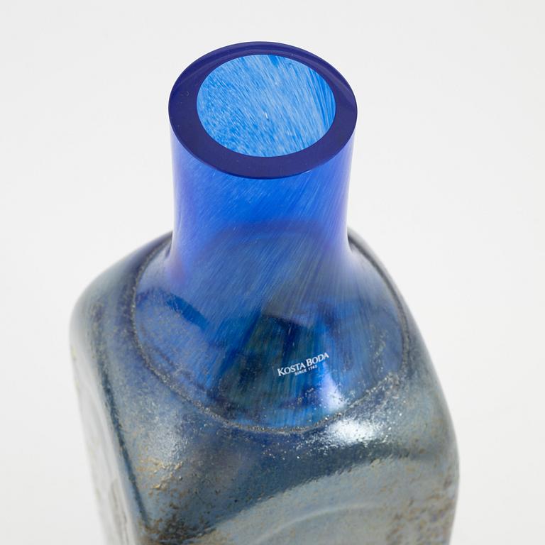 Bertil Vallien, a glass vase, Kosta Boda, 1991.