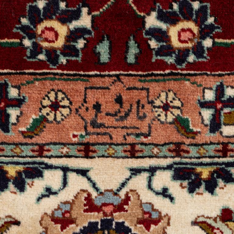 Rug, Tabriz, approx. 310 x 230 cm.