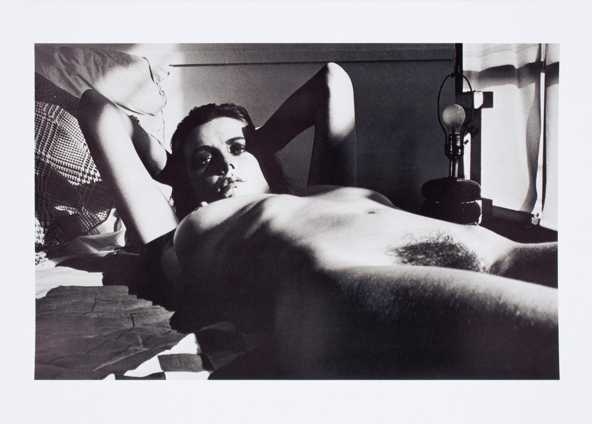 HELMUT NEWTON, "Fiona Lewis in Los Angeles", 1976, offsetlitografi, sign.